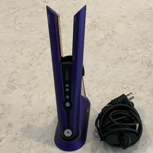 Dyson Flat Iron
